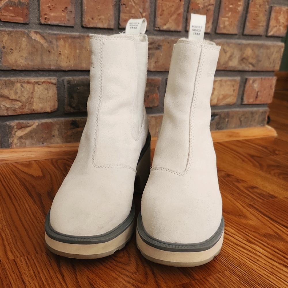 Sorel Cream Heeled Boots